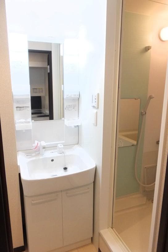 Room image 9