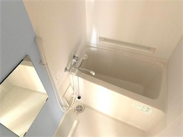 Room image 12