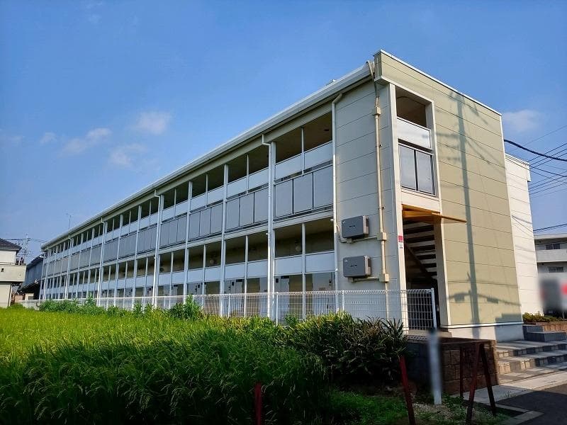 Main exterior of leopalace East