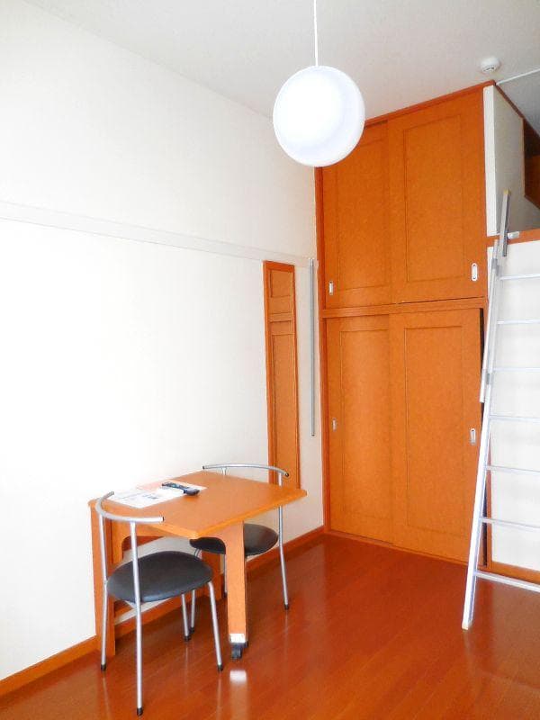 Preview interior of leopalace Asahi