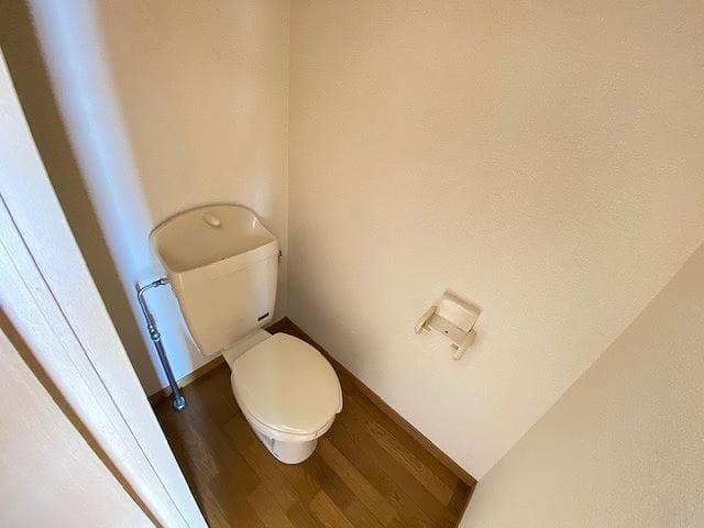 Room image 13