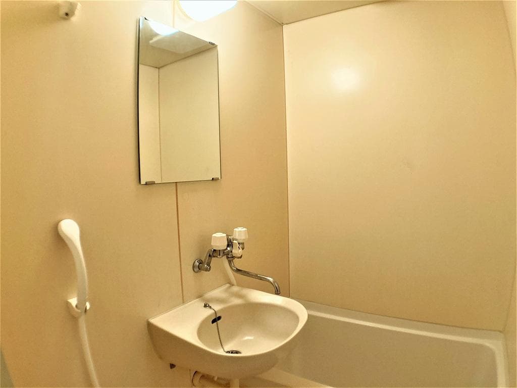 Room image 15