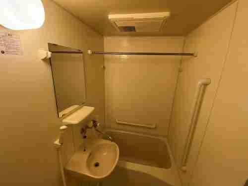 Room image 11