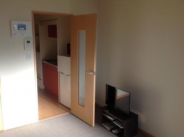 Room image 11