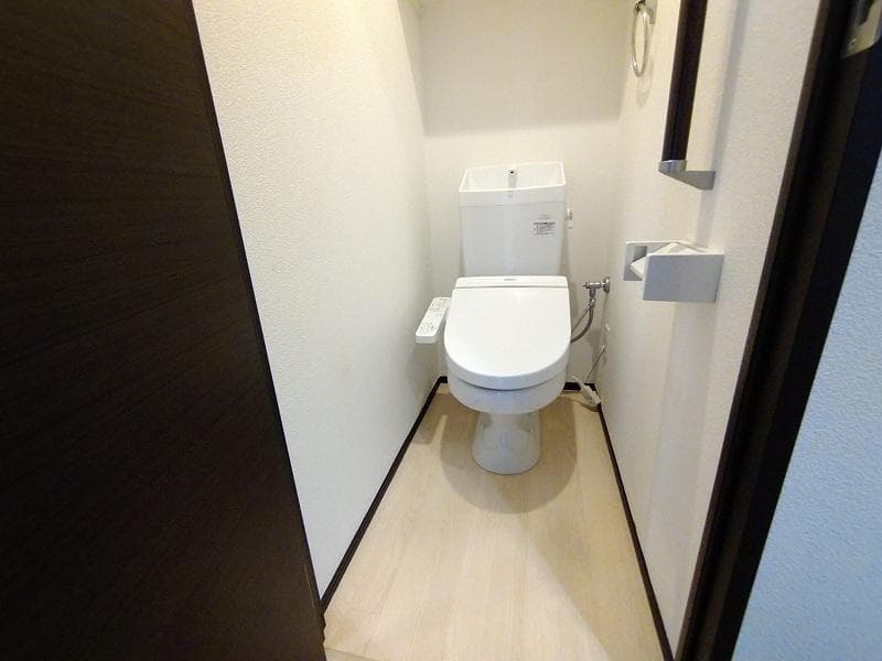 Room image 9