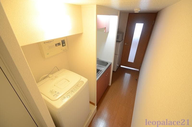 Room image 11