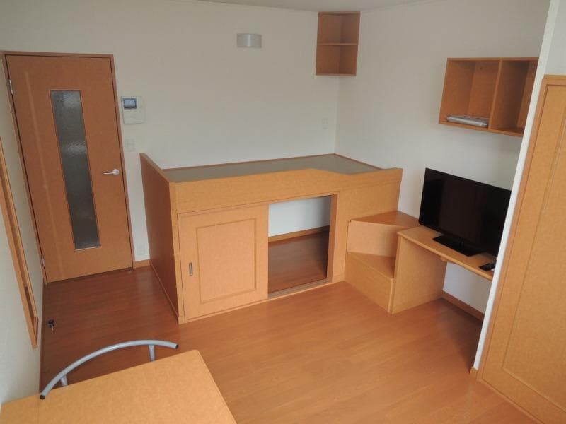 Room image 16