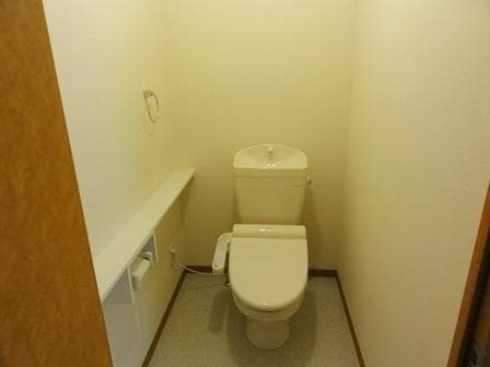 Room image 12