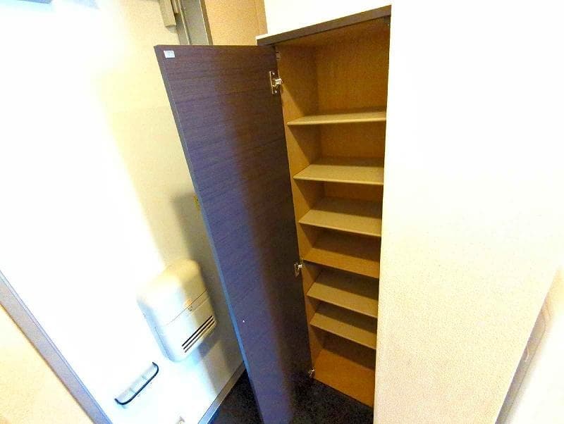 Room image 13