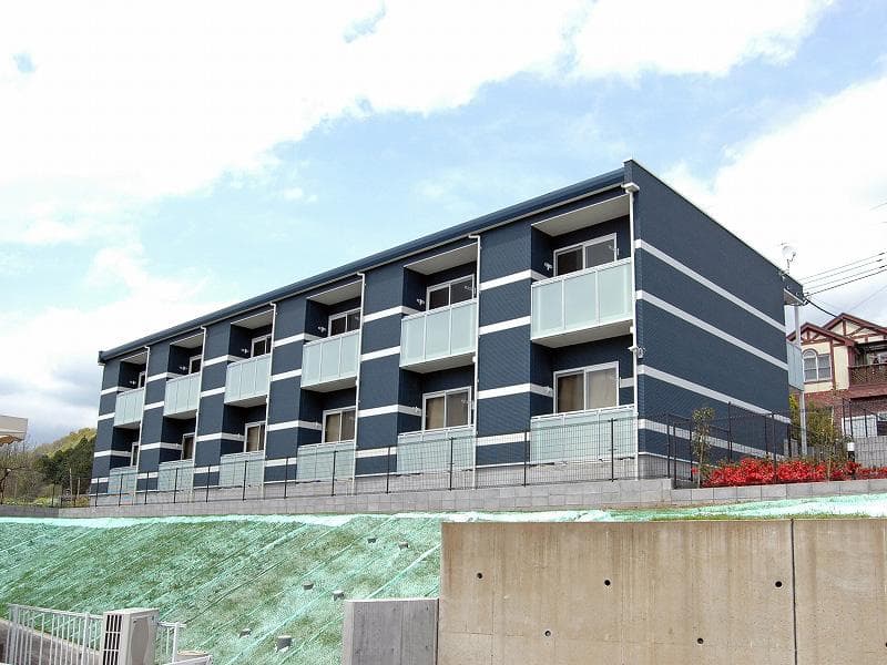 Main exterior of LEONEXT Kaito