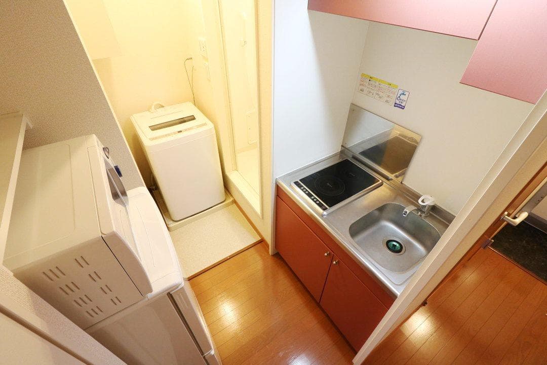 Room image 13
