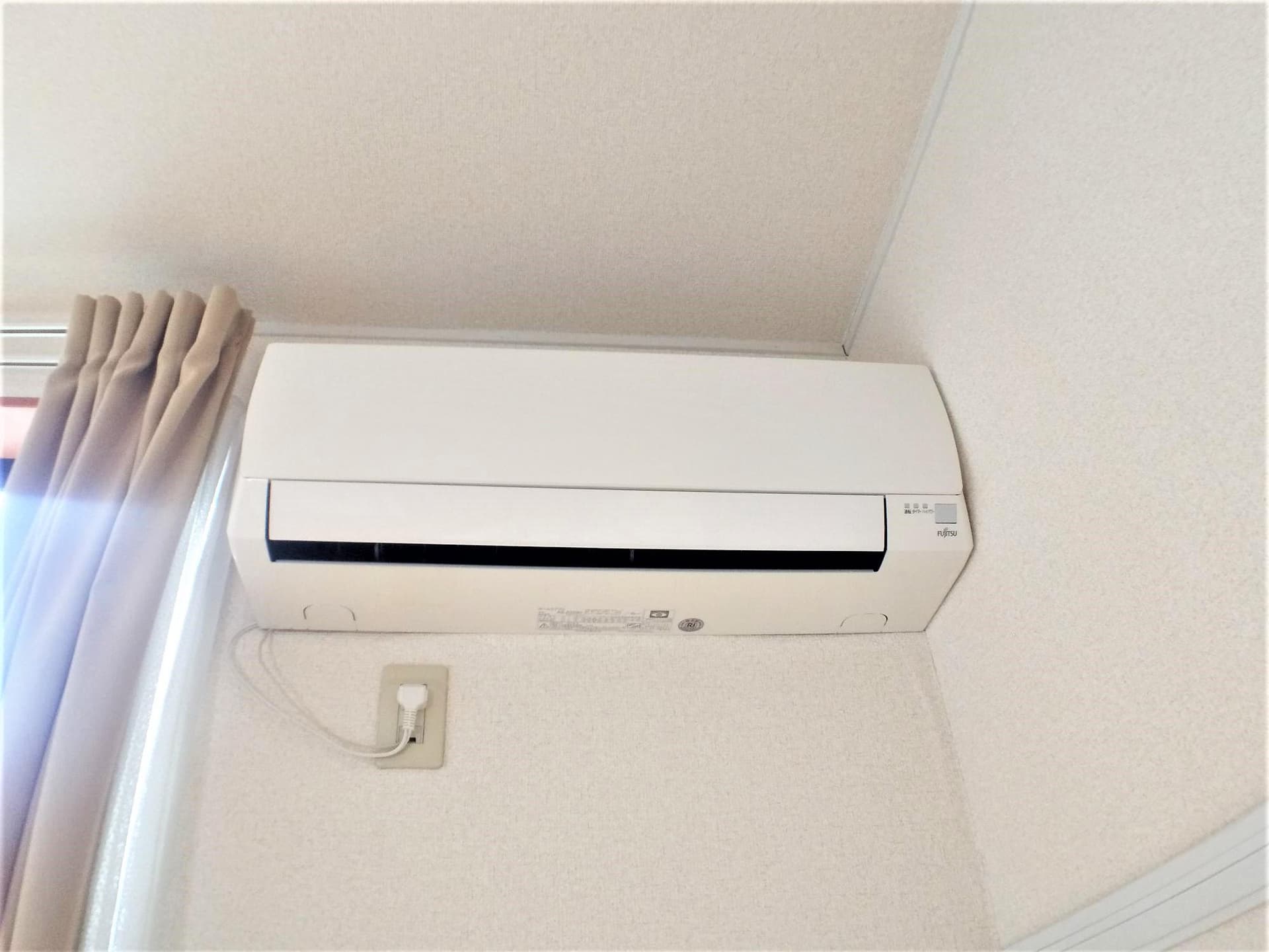 Room image 15