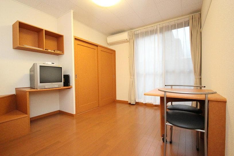 Room image 9