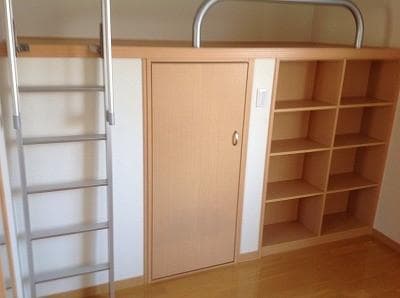 Room image 12