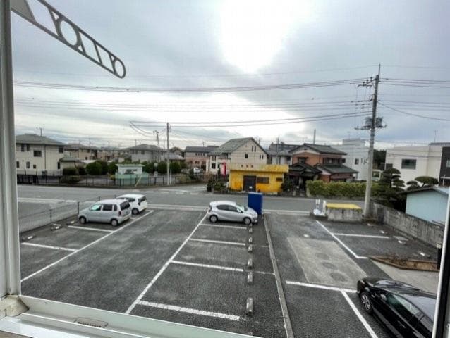 Room image 8