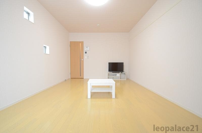 Preview interior of CLEINO Elze Higashi Minato