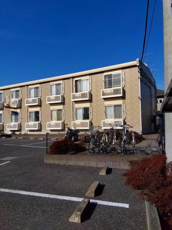 Main exterior of leopalace Oak Hills C