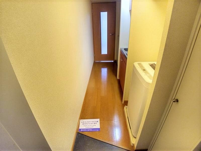 Room image 12