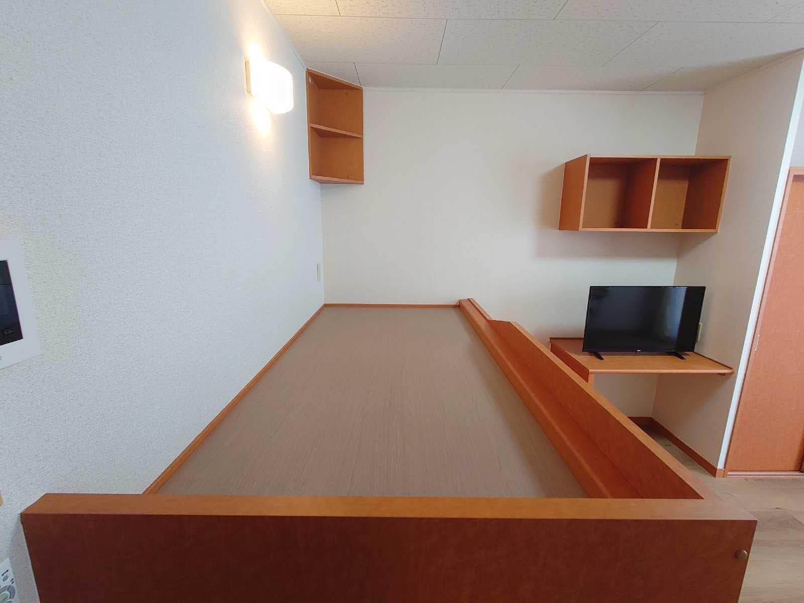 Room image 10