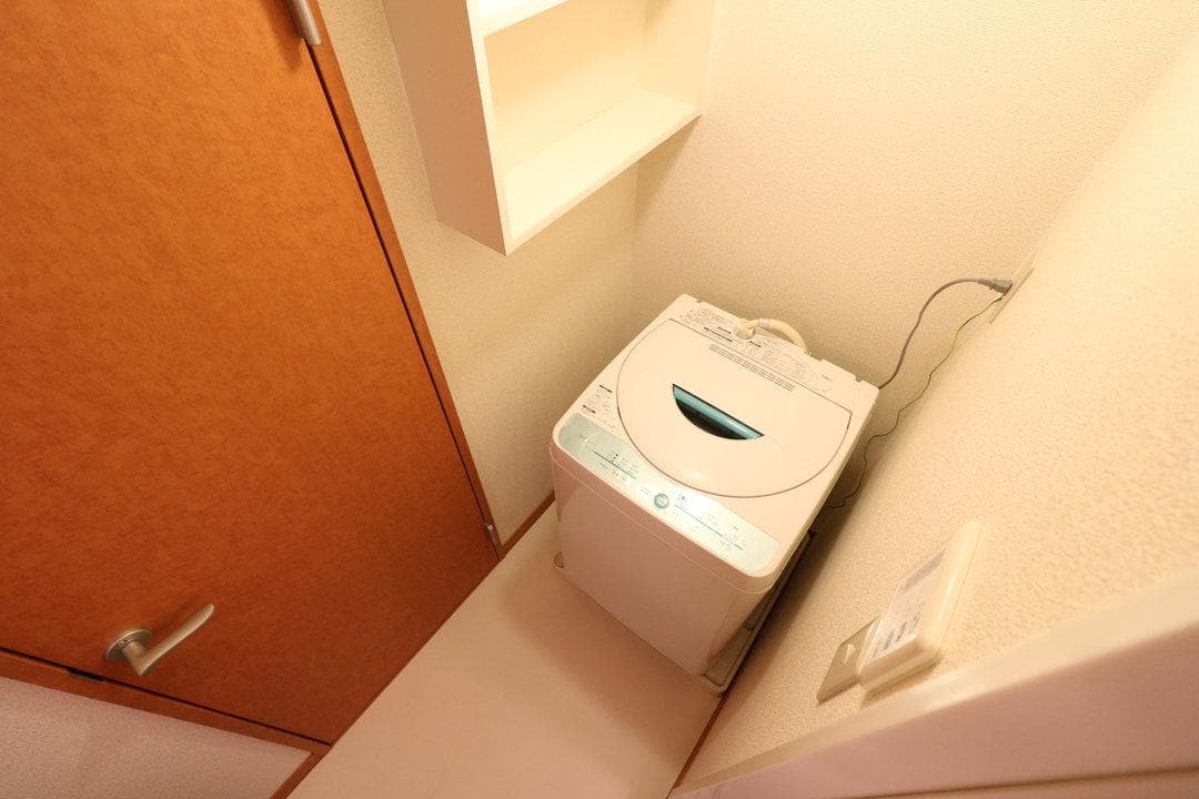 Room image 16