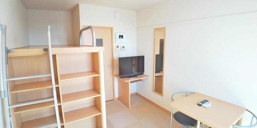 Room image 14