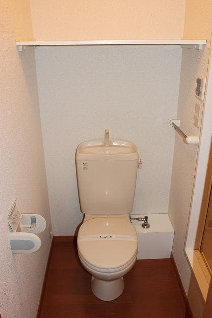 Room image 11