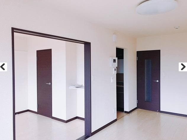 Preview interior of LEONEXT Himawari