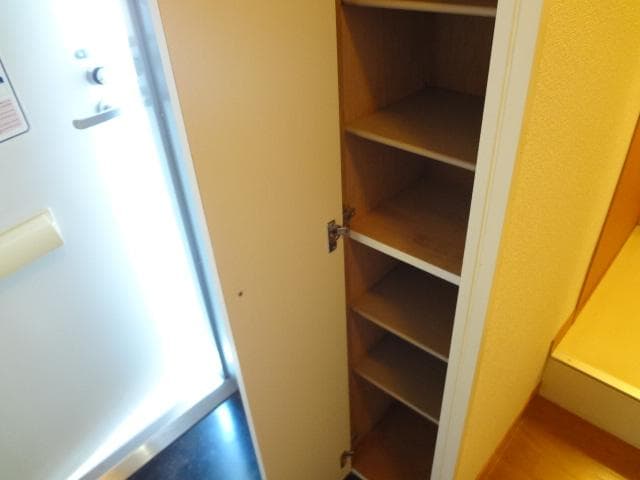Room image 15