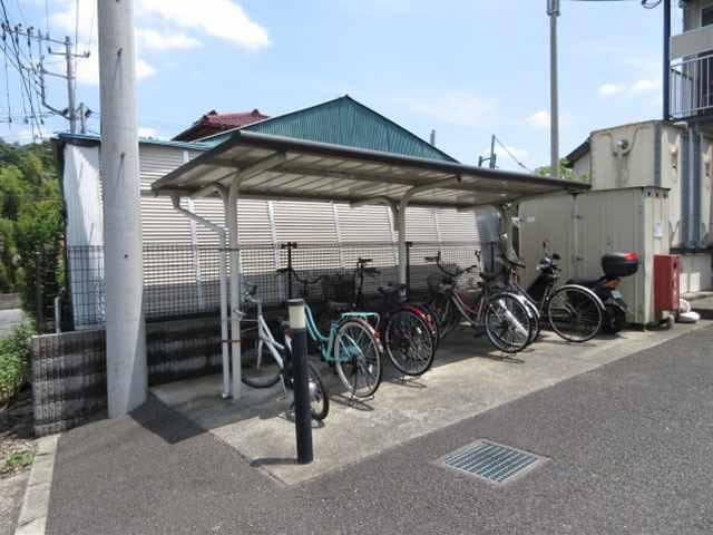 Room image 16