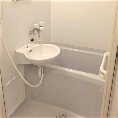 Room image 8