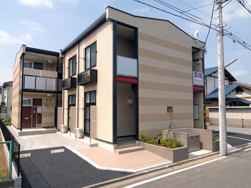 Main exterior of leopalace Fit