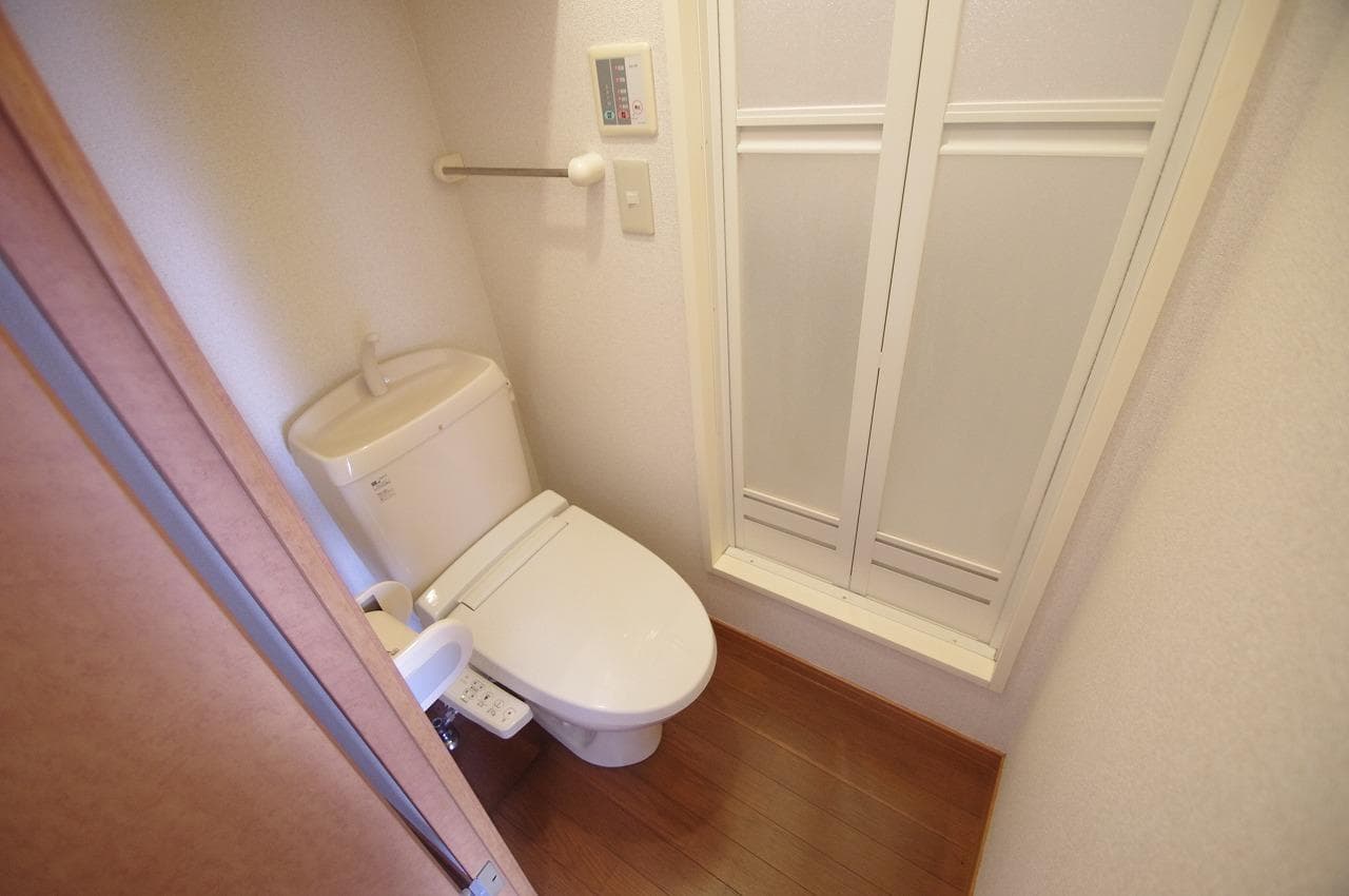 Room image 9