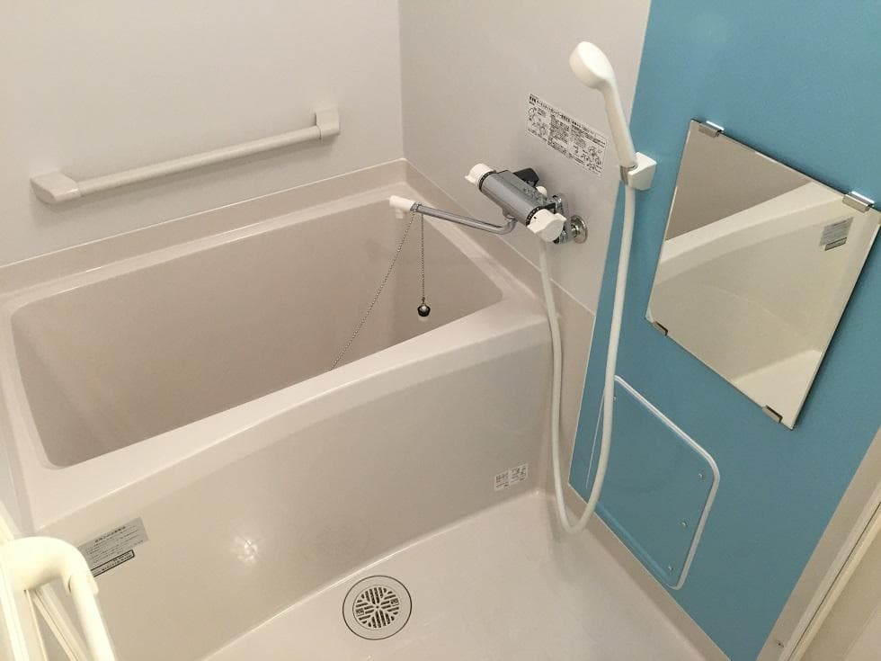 Room image 8