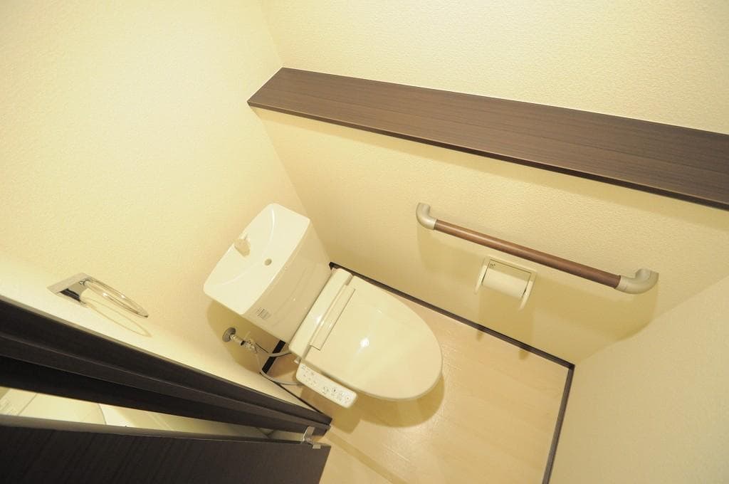 Room image 9