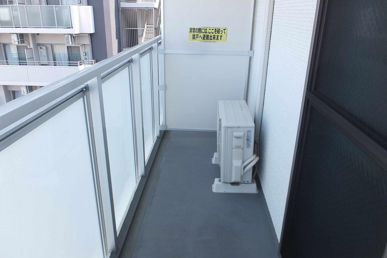 Room image 12
