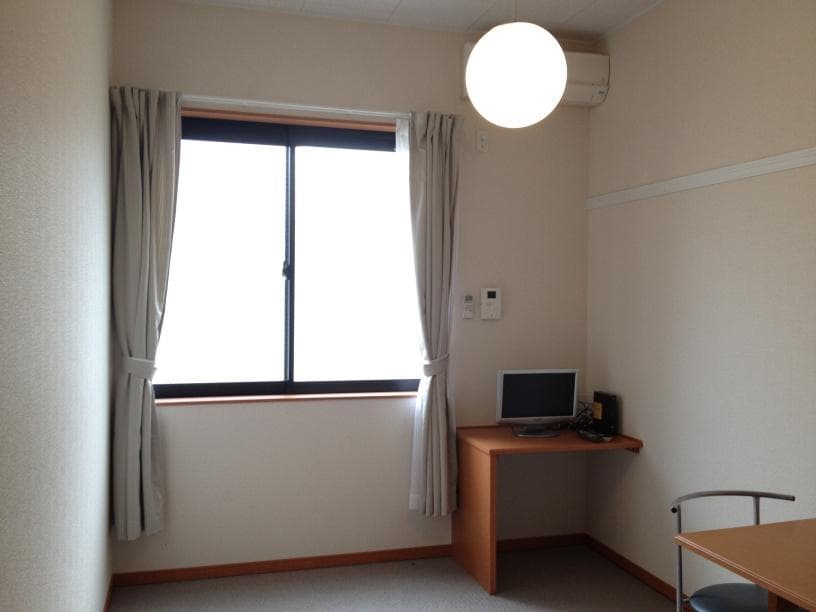 Room image 11