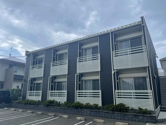 Main exterior of LEONEXT T&K