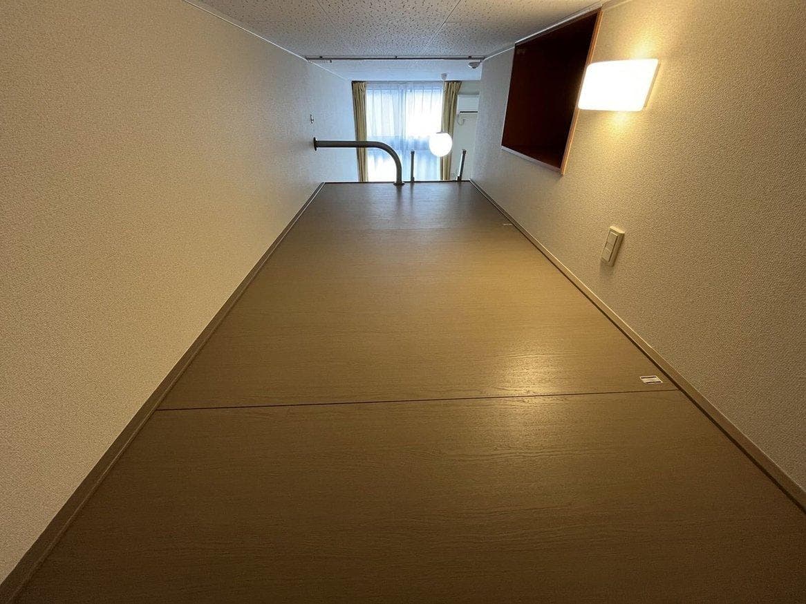 Room image 10