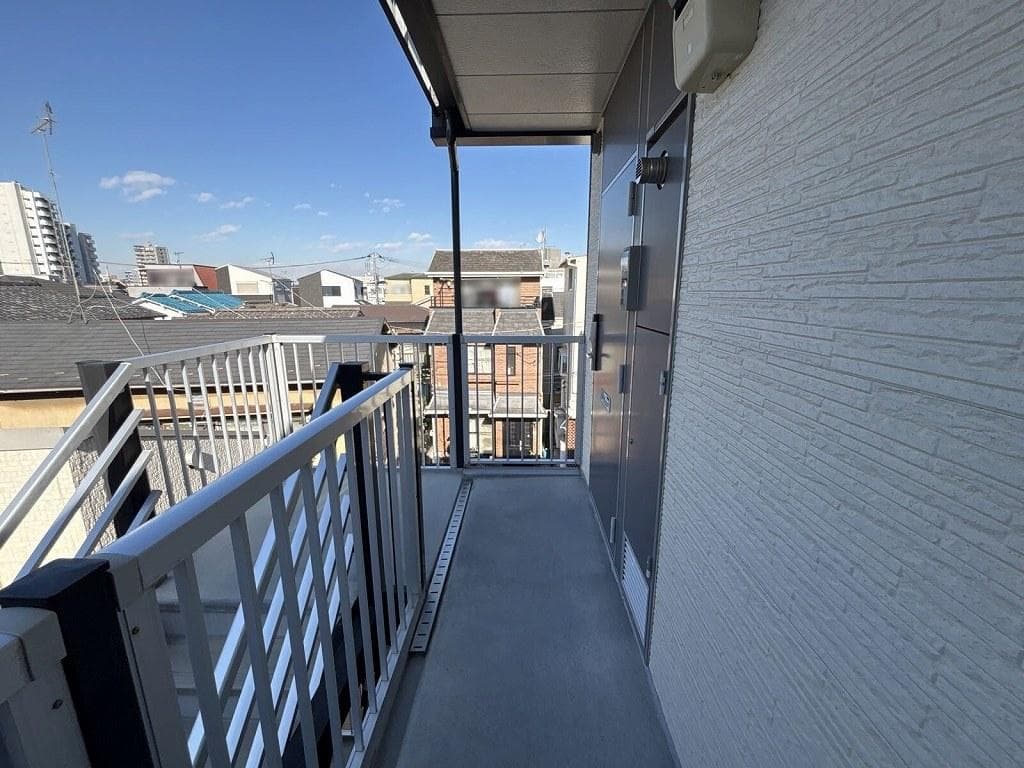 Room image 11
