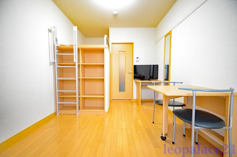 Room image 14