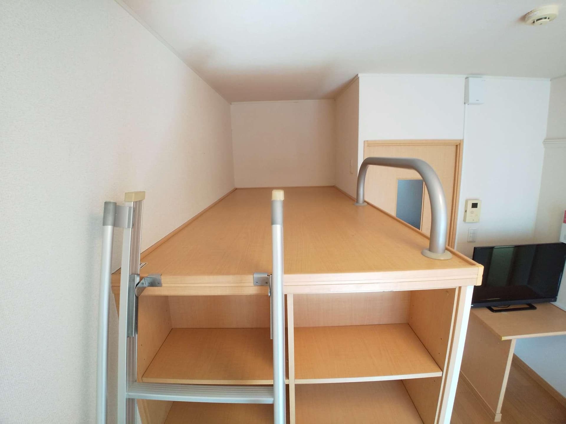 Room image 12
