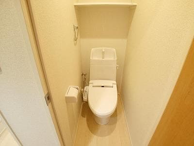 Room image 9