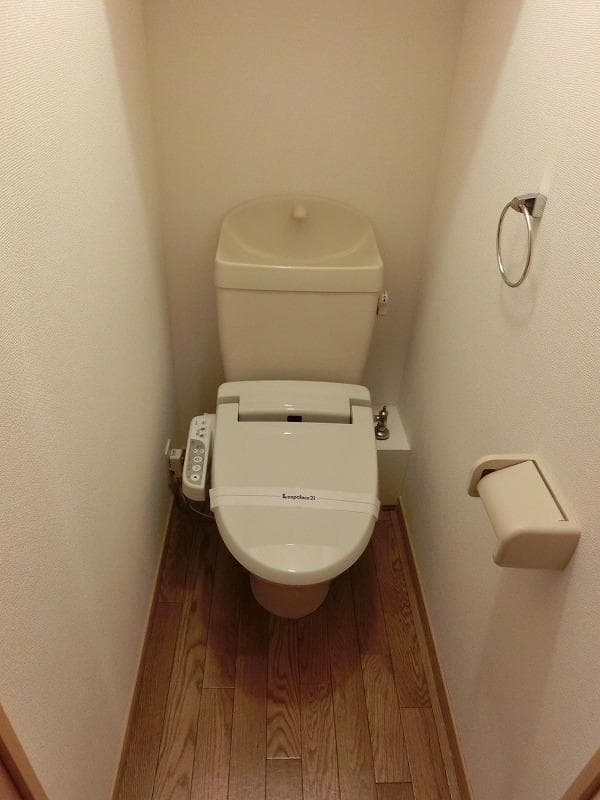 Room image 9