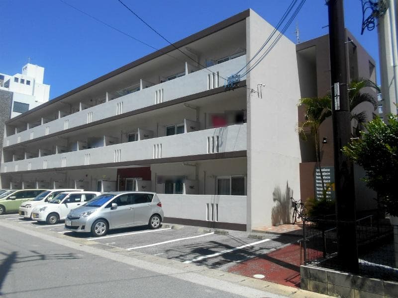 Main exterior of leopalace Casa Grande
