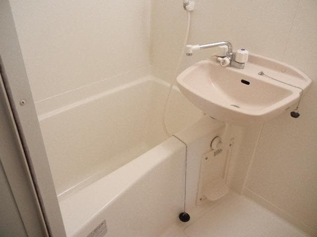 Room image 13