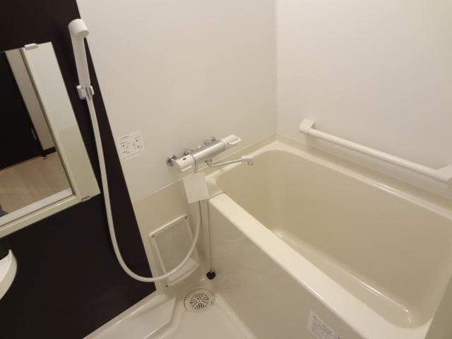 Room image 14