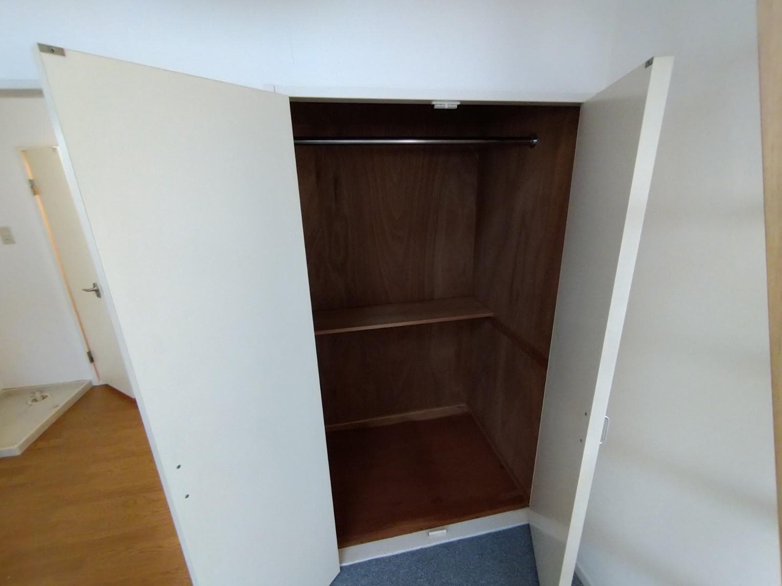 Room image 15