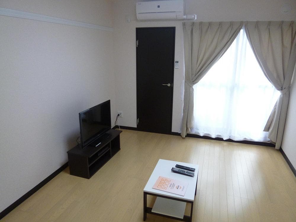 Room image 14