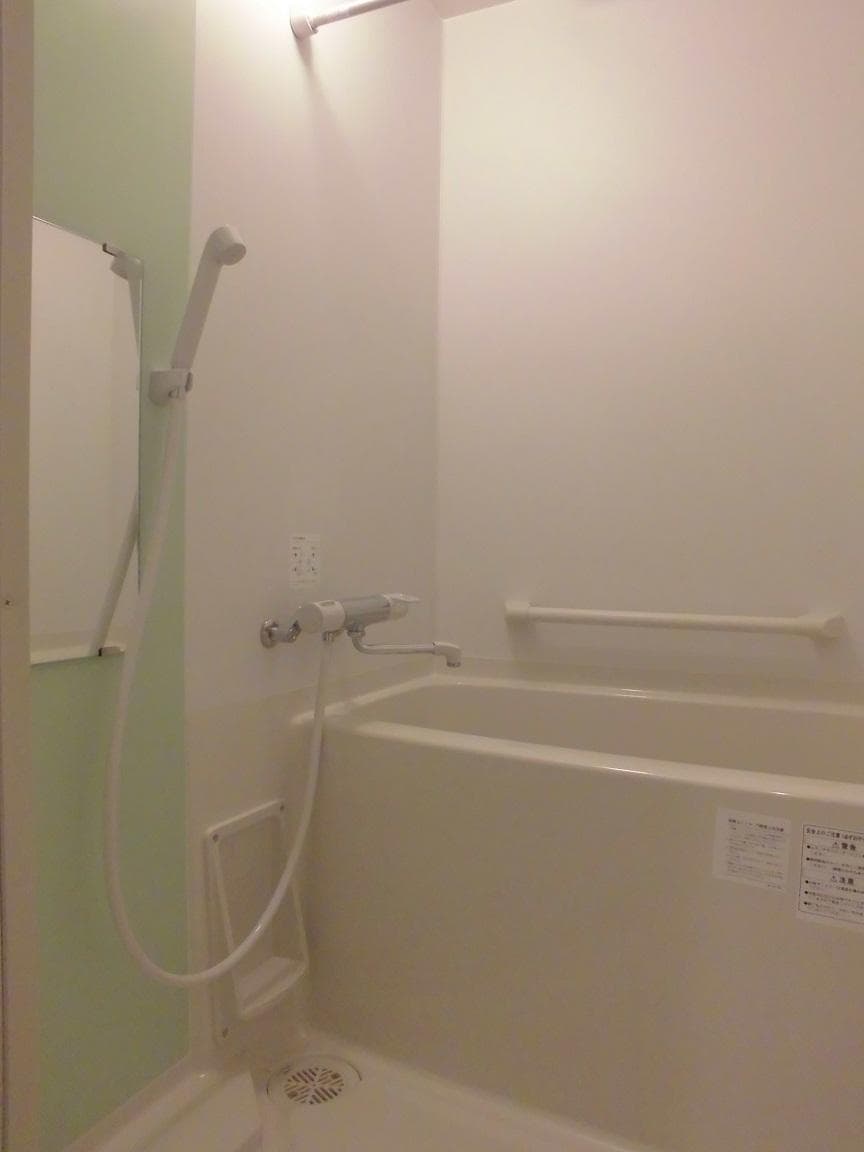 Room image 10