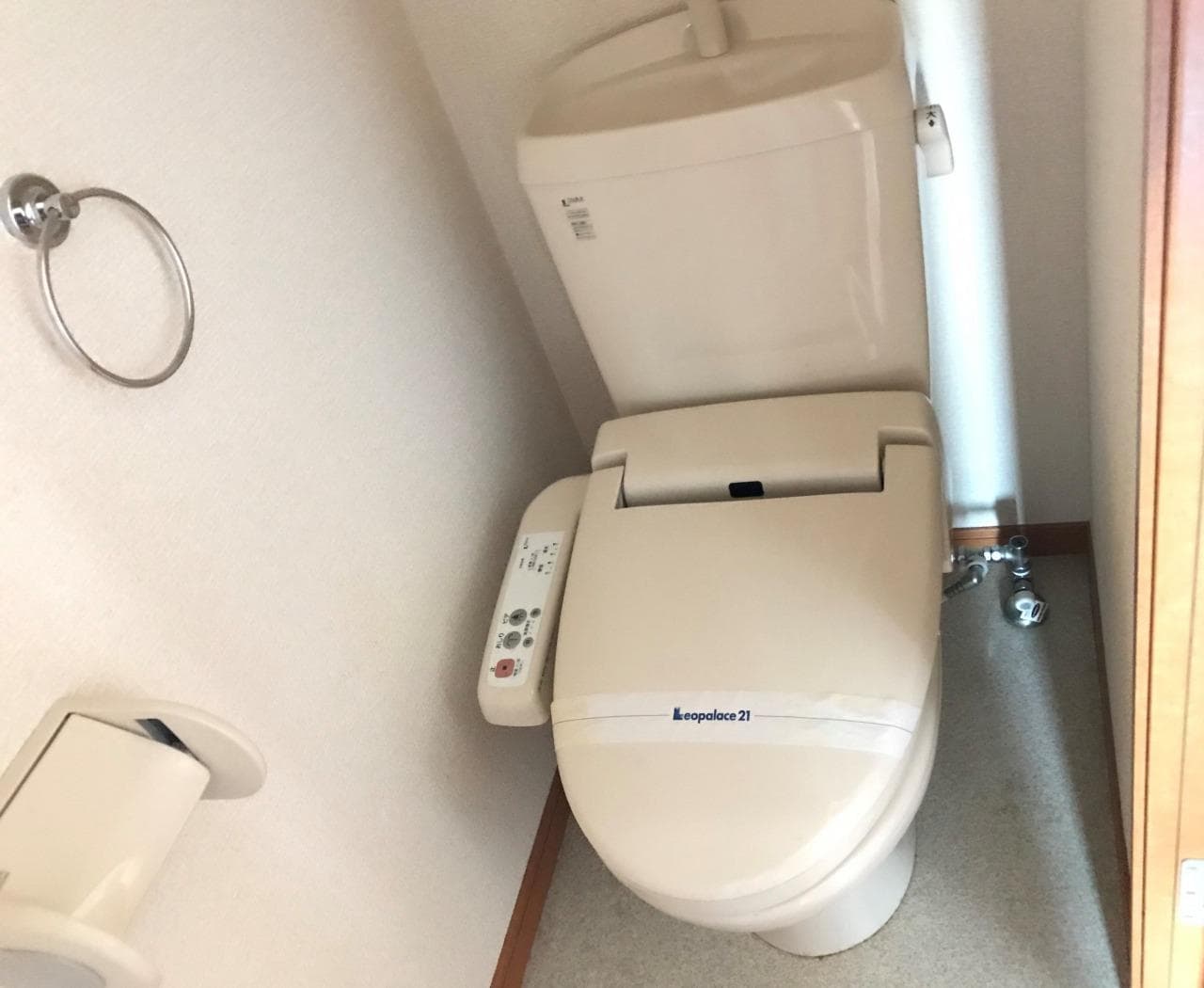 Room image 11